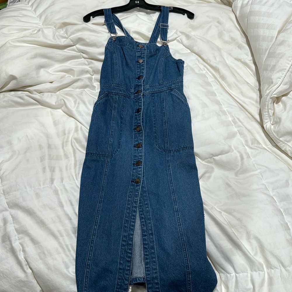 BB Dakota size 4 overall denim dress